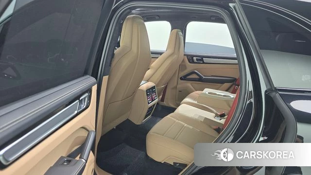 Porsche Cayenne (PO536) 2023 Черный из Кореи, фото 3