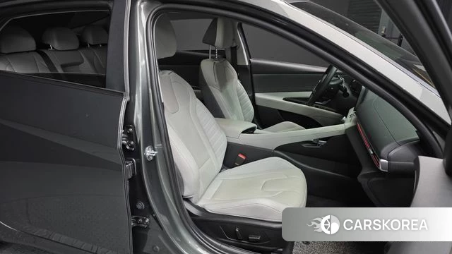 Hyundai Avante Hybrid (CN7) 2022 Серый из Кореи, фото 3