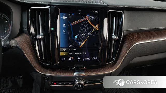 Volvo XC60 second Generation 2021 Белый из Кореи, фото 3