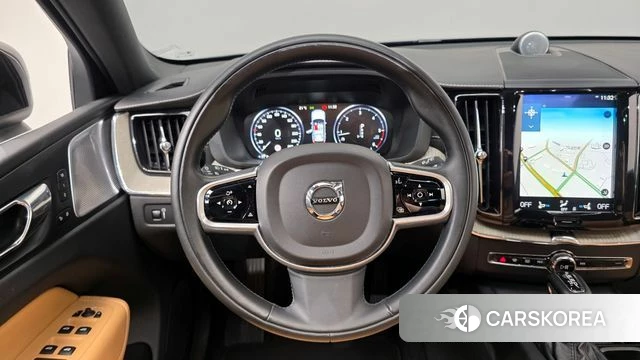 Volvo XC60 second Generation 2018 Черный из Кореи, фото 3