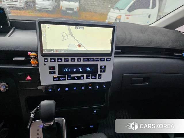 Hyundai Staria 2025 Белый из Кореи, фото 3