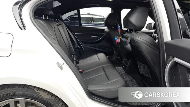 BMW 3 Series (F30) 2018 Белый из Кореи, фото 3