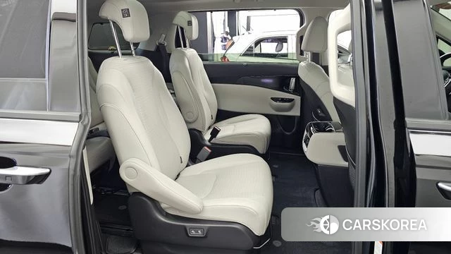 Kia Carnival 4th generation 2023 Черный из Кореи, фото 3