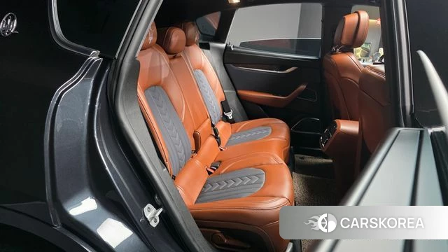 Maserati Levante 2018 Черный из Кореи, фото 3