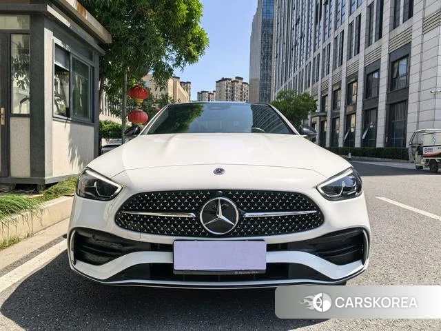 Mercedes-Benz Class C 2024 Белый из Китая, фото 3