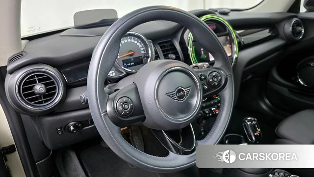 Mini Cooper 2020 Жемчужный цвет из Кореи, фото 3