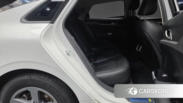 Kia K5 3rd generation 2023 Белый из Кореи, фото 3