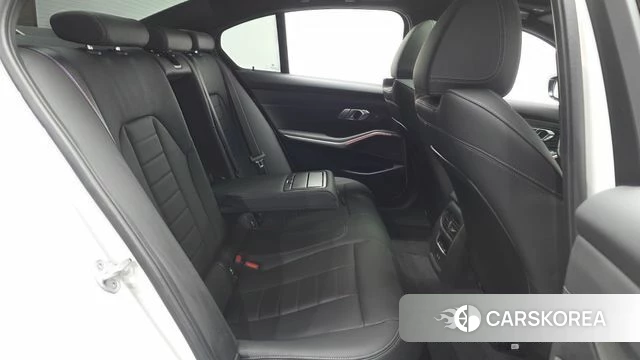 BMW 3 Series (G20) 2025 Белый из Кореи, фото 3