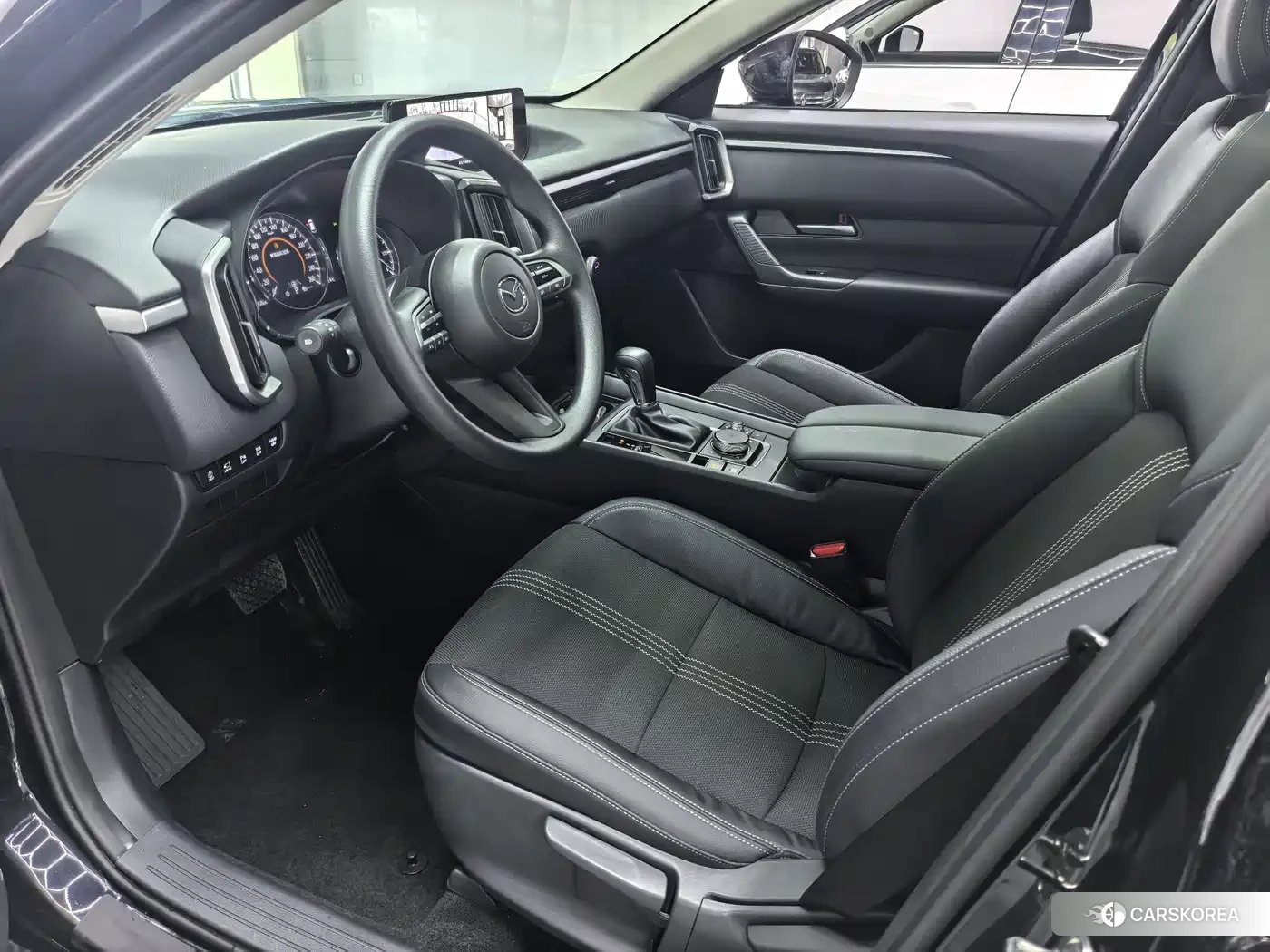 Mazda CX-50 2023 Черный из Китая, фото 3