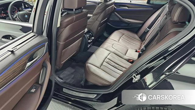 BMW 5 Series (G30) id 3903628 из Кореи 3