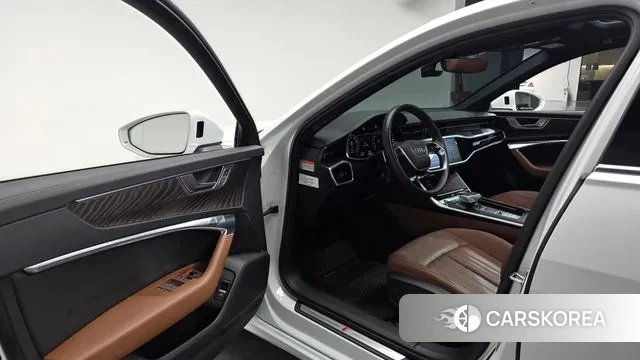 Audi A6 (C8) 2023 Белый из Кореи, фото 3