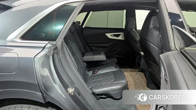 Audi Q8 (4M) 2021 Серый из Кореи, фото 3