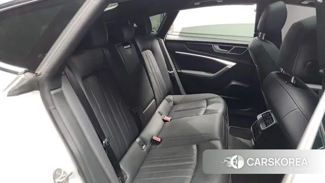 Audi A7 (4K) 2021 Белый из Кореи, фото 3
