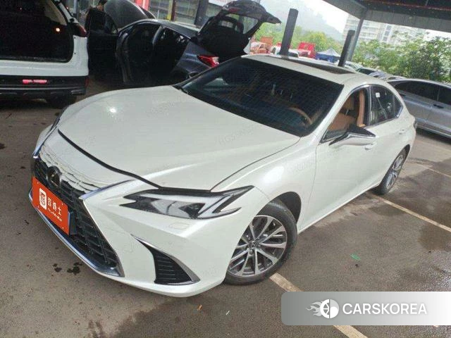 Lexus ES 2025 Белый из Китая, фото 3