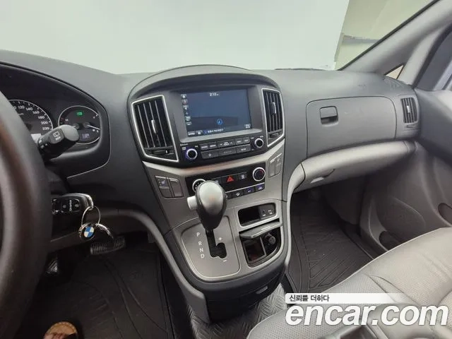 Hyundai The New Grand Starex 2018 Серебристо-серый из Кореи, фото 3