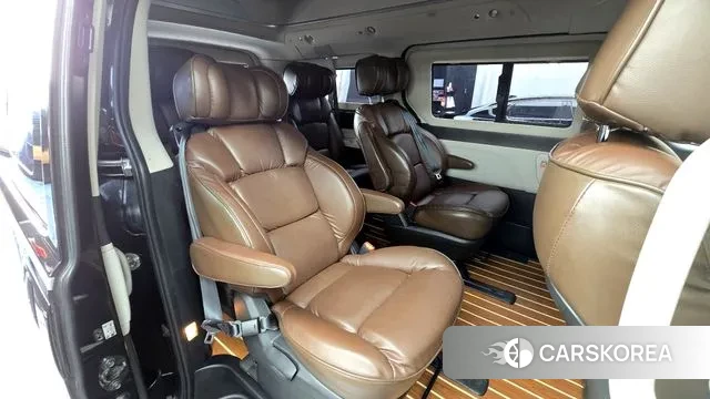 Hyundai The New Grand Starex 2018 Черный из Кореи, фото 3