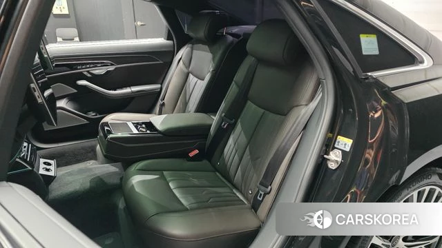 Audi A8 (D5) 2023 Черный из Кореи, фото 3