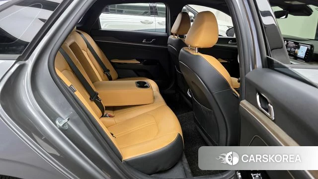 Kia K5 3rd generation 2022 Серебряный из Кореи, фото 3