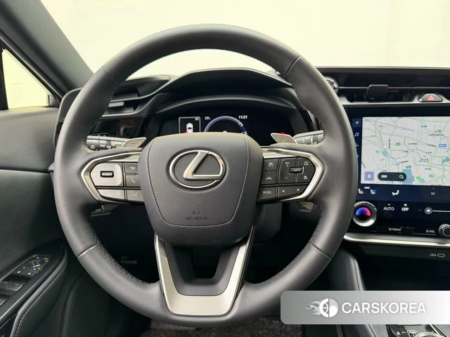 Lexus RZ 2023 Серебристо-серый из Китая, фото 3