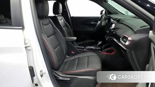 Chevrolet (GM Daewoo) Trailblazer 2022 Белый из Кореи, фото 3
