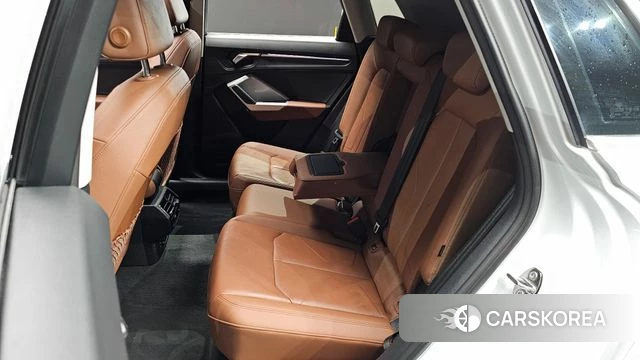 Audi Q3 (F3) 2022 Белый из Кореи, фото 3