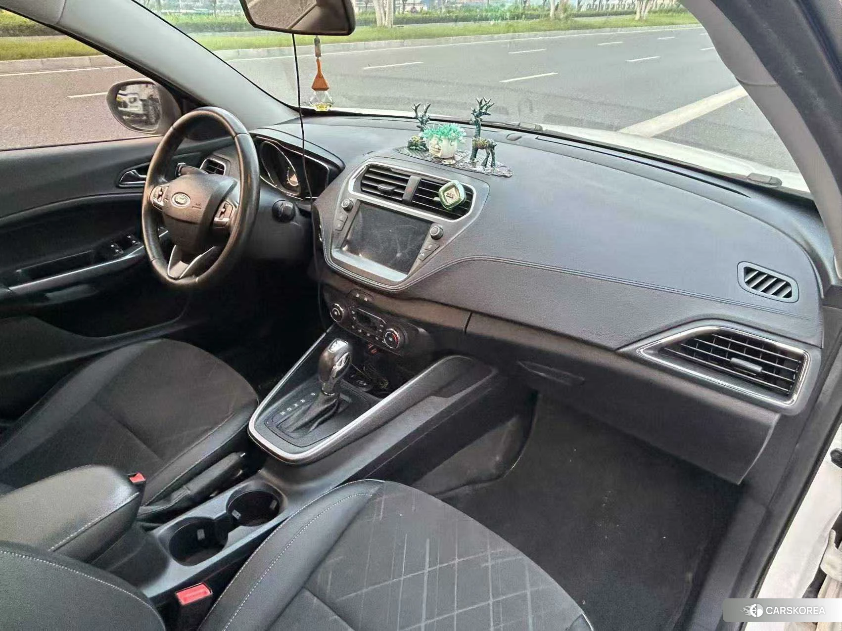 Ford Forrest 2019 Белый из Китая, фото 3