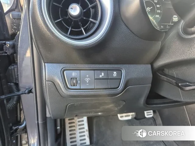 Kia The New K3 2nd generation 2023 Серый из Кореи, фото 3