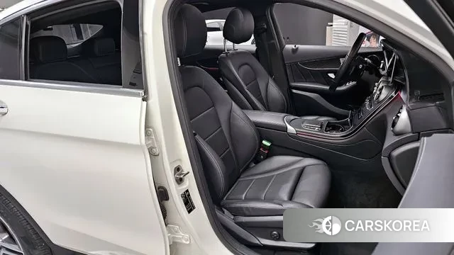 Mercedes-Benz GLC-Class X253 2023 Белый из Кореи, фото 3