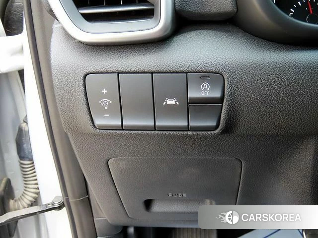 Kia Sportage The Bold 2021 Серебряный из Кореи, фото 3