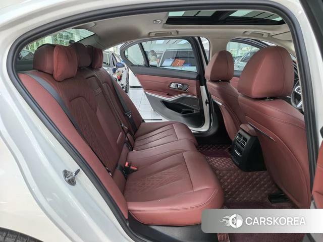 BMW 3 series 2022 Белый из Китая, фото 3