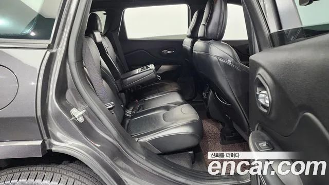 Jeep Cherokee (KL) id 2748769 из Кореи 3