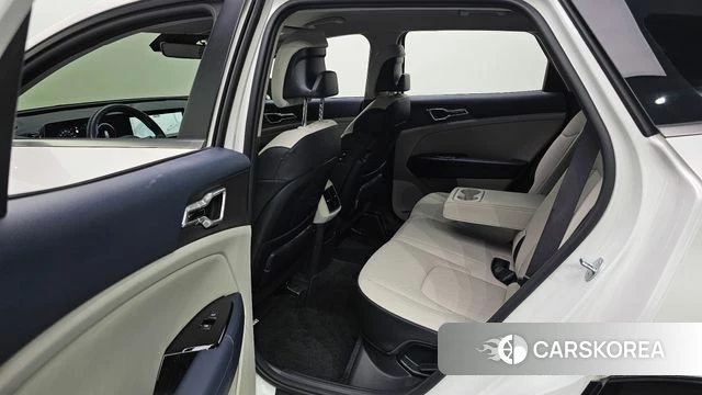 Kia Sportage 5th Generation 2022 Белый из Кореи, фото 3