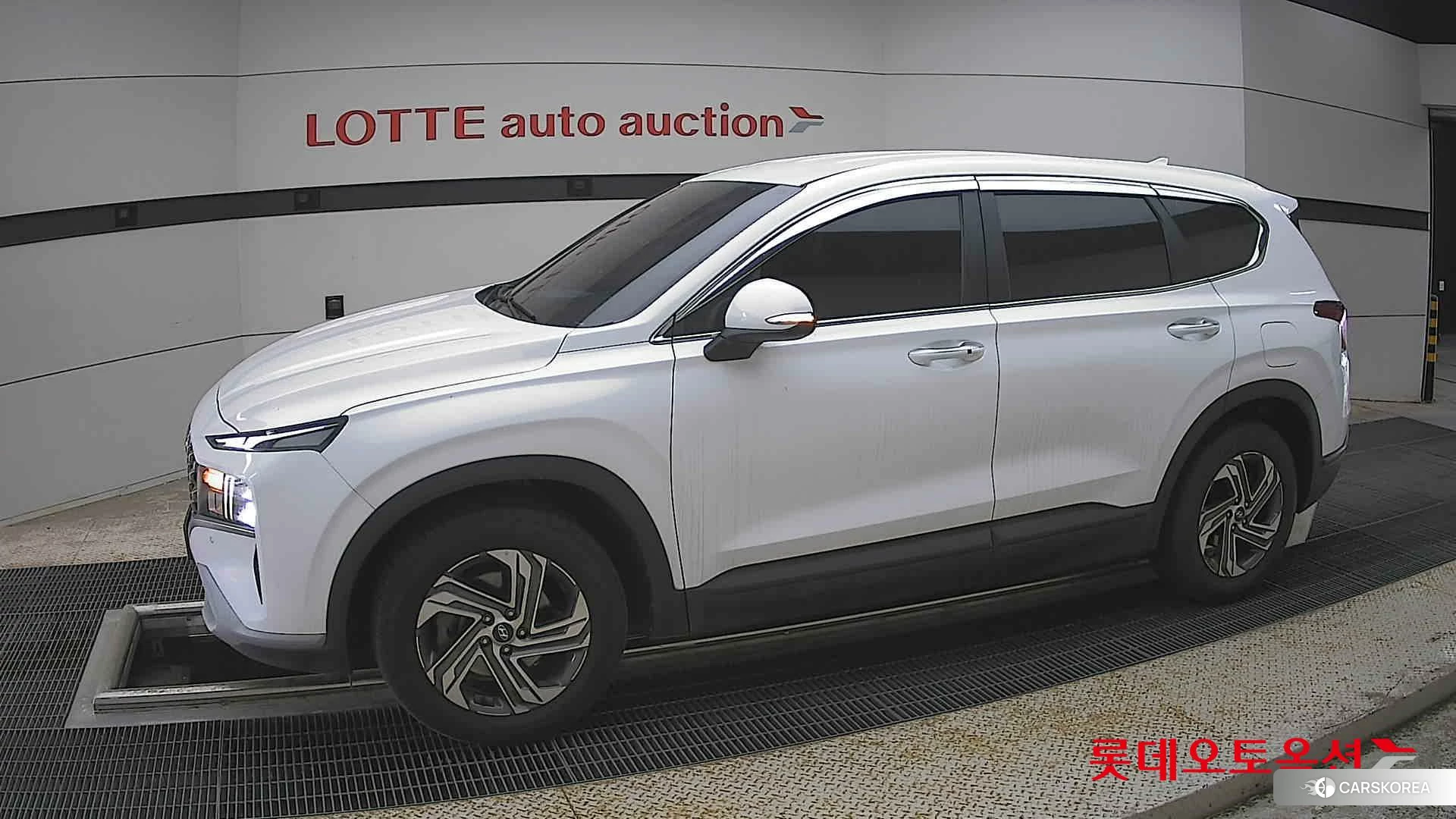 Hyundai Santa Fe 2022 Creamy White Pearl (optional) из Кореи, фото 3