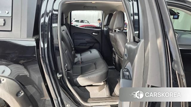 Chevrolet (GM Daewoo) Real New Colorado 2022 Черный из Кореи, фото 3