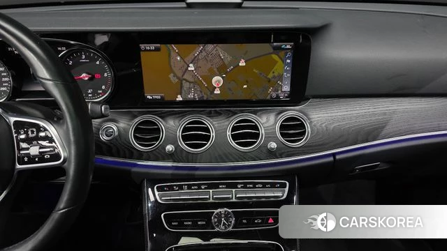 Mercedes-Benz E-Class W213 2020 Белый из Кореи, фото 3