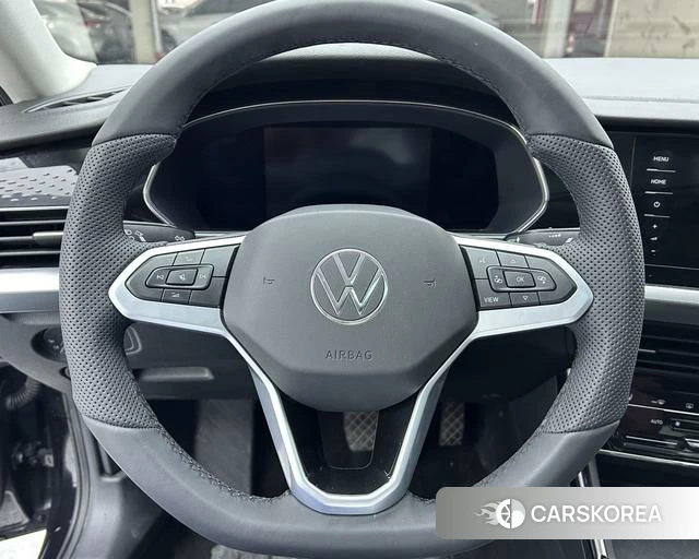 Volkswagen Passat 2022 Черный из Китая, фото 3