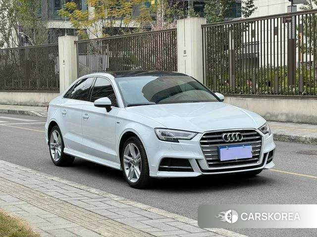 Audi A3 2021 Белый из Китая, фото 3
