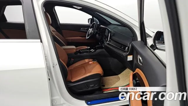 Kia Sportage 5th Generation Hybrid 2023 Белый из Кореи, фото 3