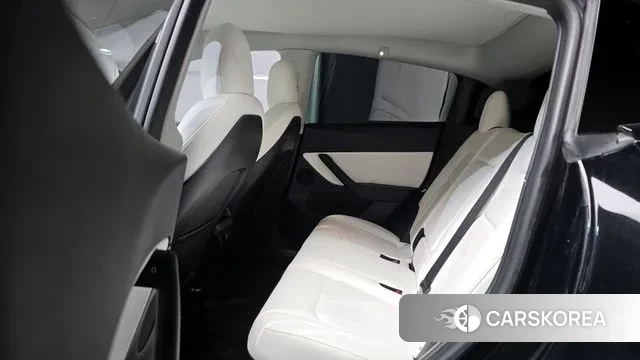 Tesla Model Y 2021 Черный из Кореи, фото 3