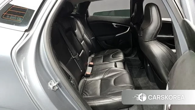 Volvo V40 2018 Серый из Кореи, фото 3