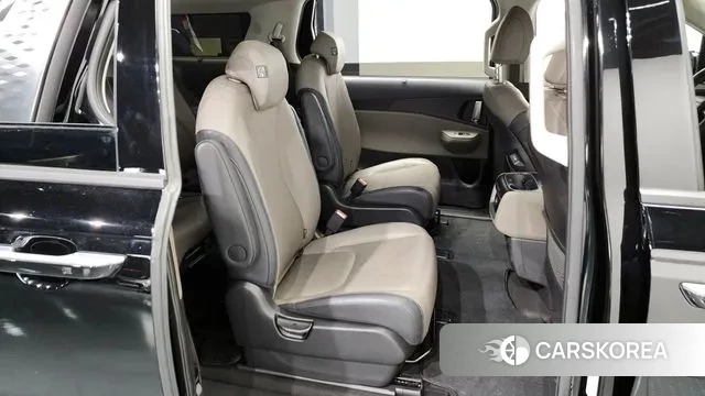 Kia The New Carnival 4th Generation 2024 Черный из Кореи, фото 3