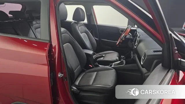 Hyundai Venue 2019 Красный из Кореи, фото 3