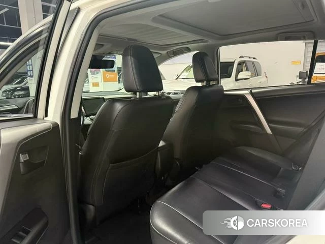 Toyota RAV4 Rongfang 2019 Белый из Китая, фото 3