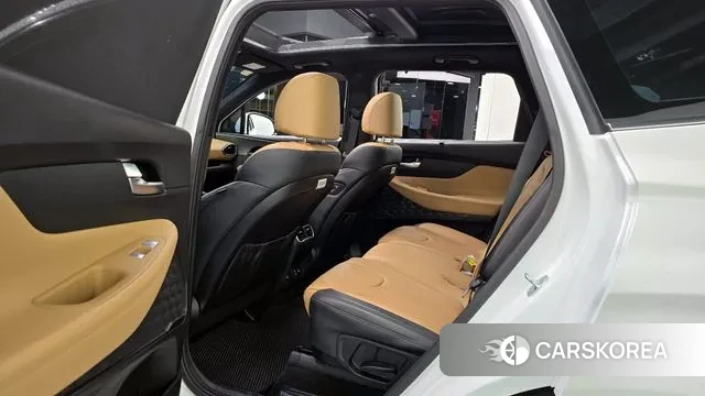 Hyundai The New Santa Fe 2023 Белый из Кореи, фото 3