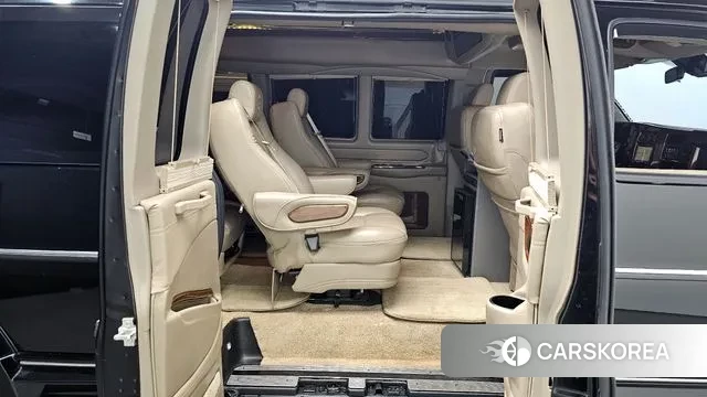 Chevrolet Express Van 2019 Черный из Кореи, фото 3
