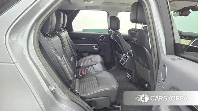 Land Rover Discovery 5 2023 Серый из Кореи, фото 3