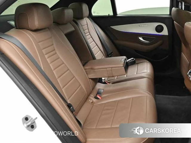 Mercedes-Benz E-Class W213 2021 Белый из Кореи, фото 3