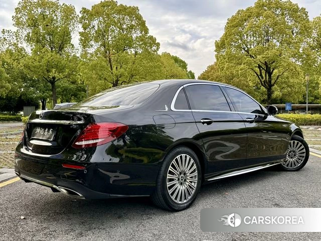 Mercedes-Benz E-class 2019 Черный из Китая, фото 3