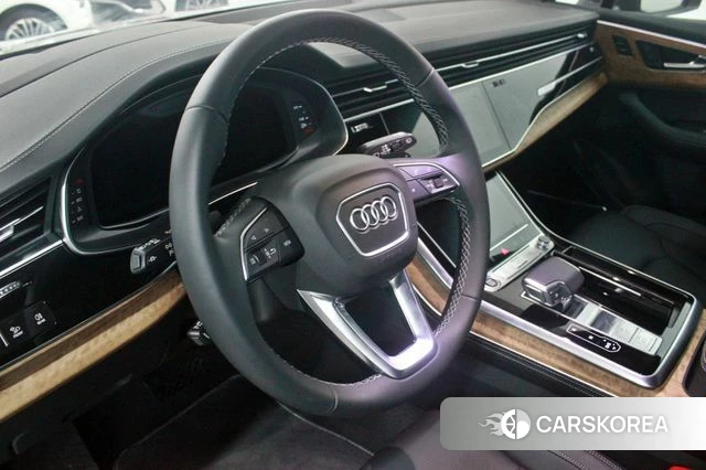 Audi Q7 (4M) 2025 Серый из Кореи, фото 3