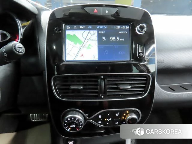 Renault Korea (Samsung) Clio 2018 Красный из Кореи, фото 3